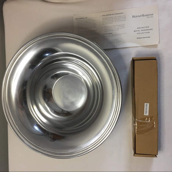 New in Box Reed & Barton Arlington Metal Salad Bowl with Tongs - Picture 2 of 12
